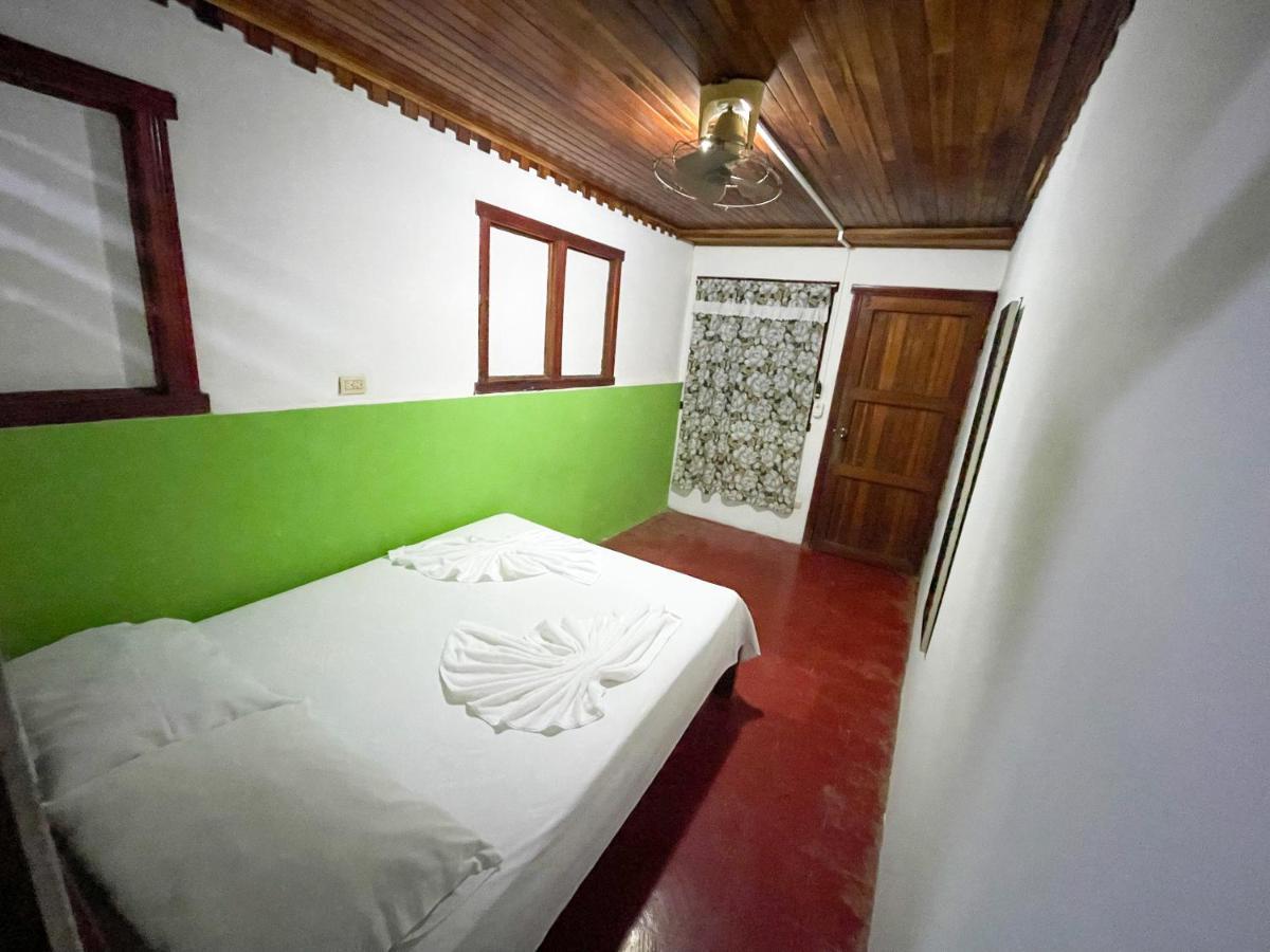Hotel La Cascada ปุนตาเรนาส ภายนอก รูปภาพ